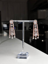 Load image into Gallery viewer, Modern Rose Gold Emerald Cut Stones Choker Necklace Set w/ Tikka and Earrings
