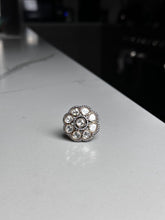 Load image into Gallery viewer, Silver Rhinestone Ring
