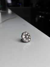 Load image into Gallery viewer, Silver Rhinestone Ring
