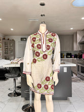 Load image into Gallery viewer, Red and Green Georgette Kurta w/Scarf
