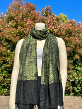 Load image into Gallery viewer, Reversible Green and Black Pashmina Shawl
