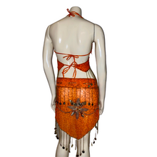 Load image into Gallery viewer, Orange Beaded Flower Set
