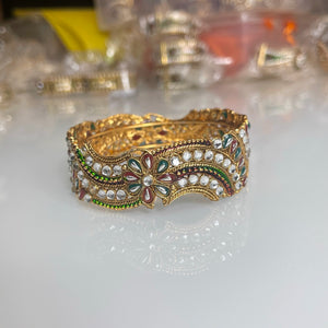 Aasva Bangle