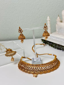 Gold Kundan Choker Necklace Set w/Tika