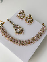 Load image into Gallery viewer, Light Pink Kundan Necklace Set w/Tika
